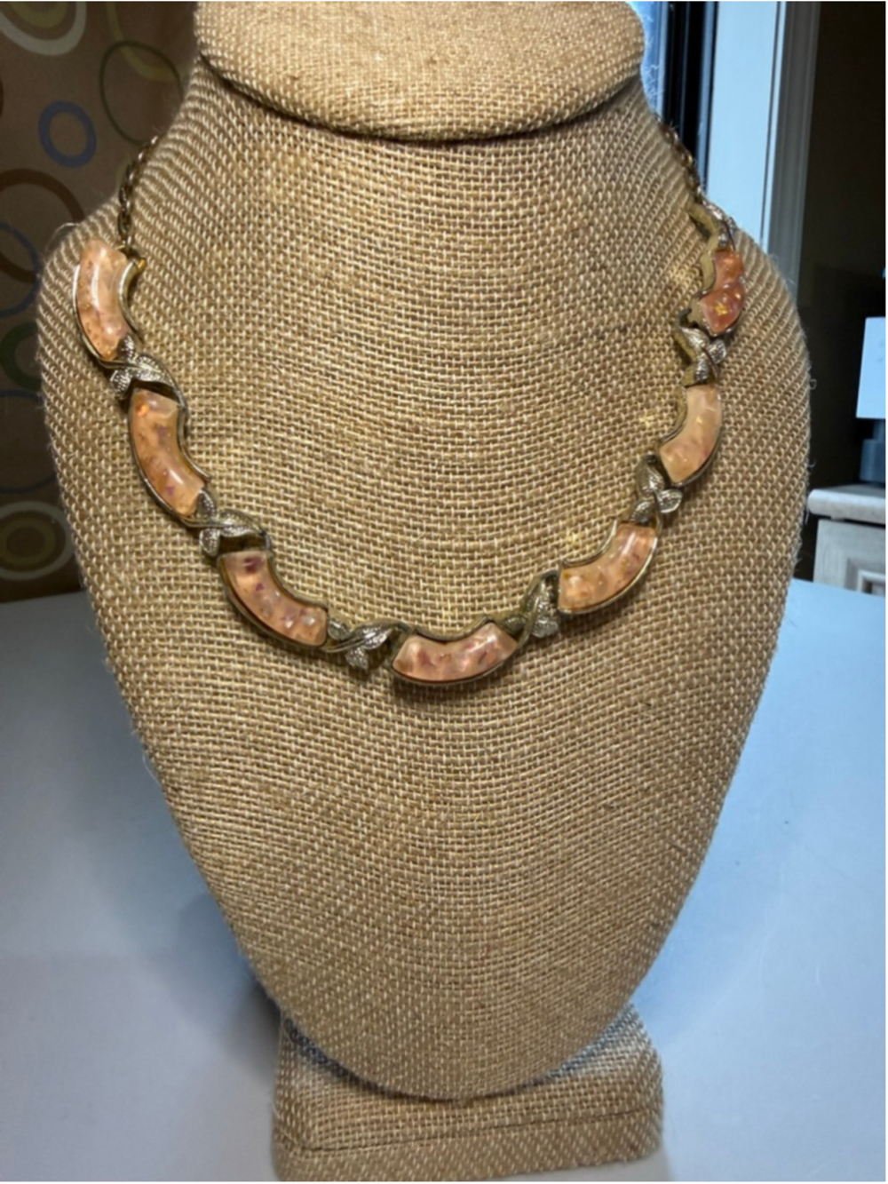 Vintage 1950s Confetti Lucite Gold Tone Choker Necklace